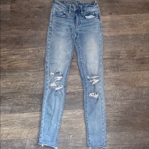 American Eagle Light Wash Ripped Skinny Jeans